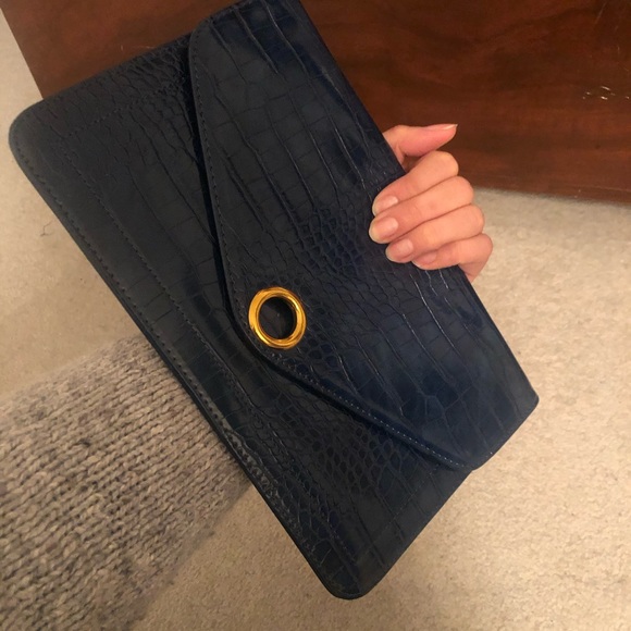 Faux leather clutch - Picture 2 of 4